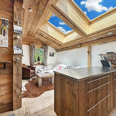 Matterhorn Alpine Hideaway, Cozy Renovated زيرمات